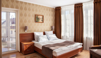 /upload/rooms/15/nomer-pokrascheniy-gotel-villa-marta-truskavec.jpg