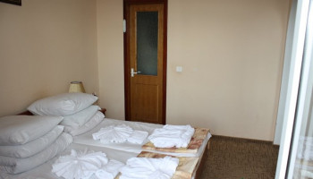 /upload/rooms/174/lyuks-gotel-vesna1.jpg