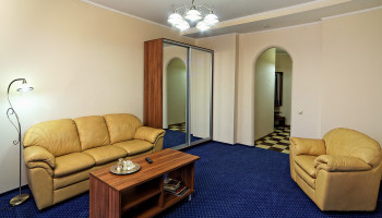 /upload/rooms/36/junior-suite-svityaz-hotel-5.jpg