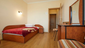 /upload/rooms/441/odnomisnyj-nomer-sanatorij-dnipro-truskavecz-01.jpg