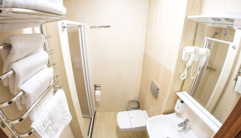 /upload/rooms/459/2-kimn-stand.jpg