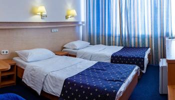 /upload/rooms/459/2-kimn-stand1.jpg